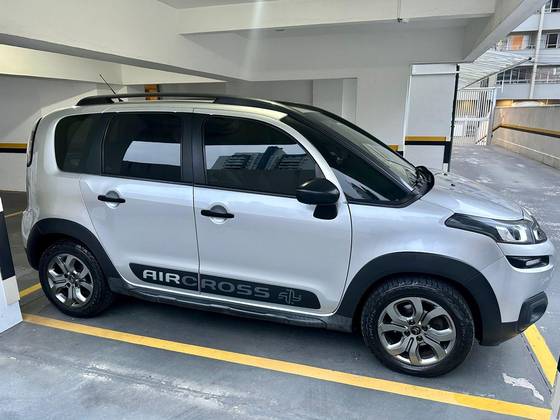 CITROËN AIRCROSS 1.6 VTI 120 FLEX LIVE EAT6 CITROËN AIRCROSS 1.6 VTI 120 FLEX LIVE EAT6